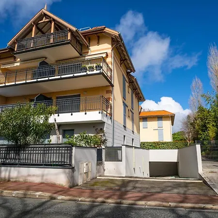 Cote Port - Appt Sortie Privee Vers Le Port